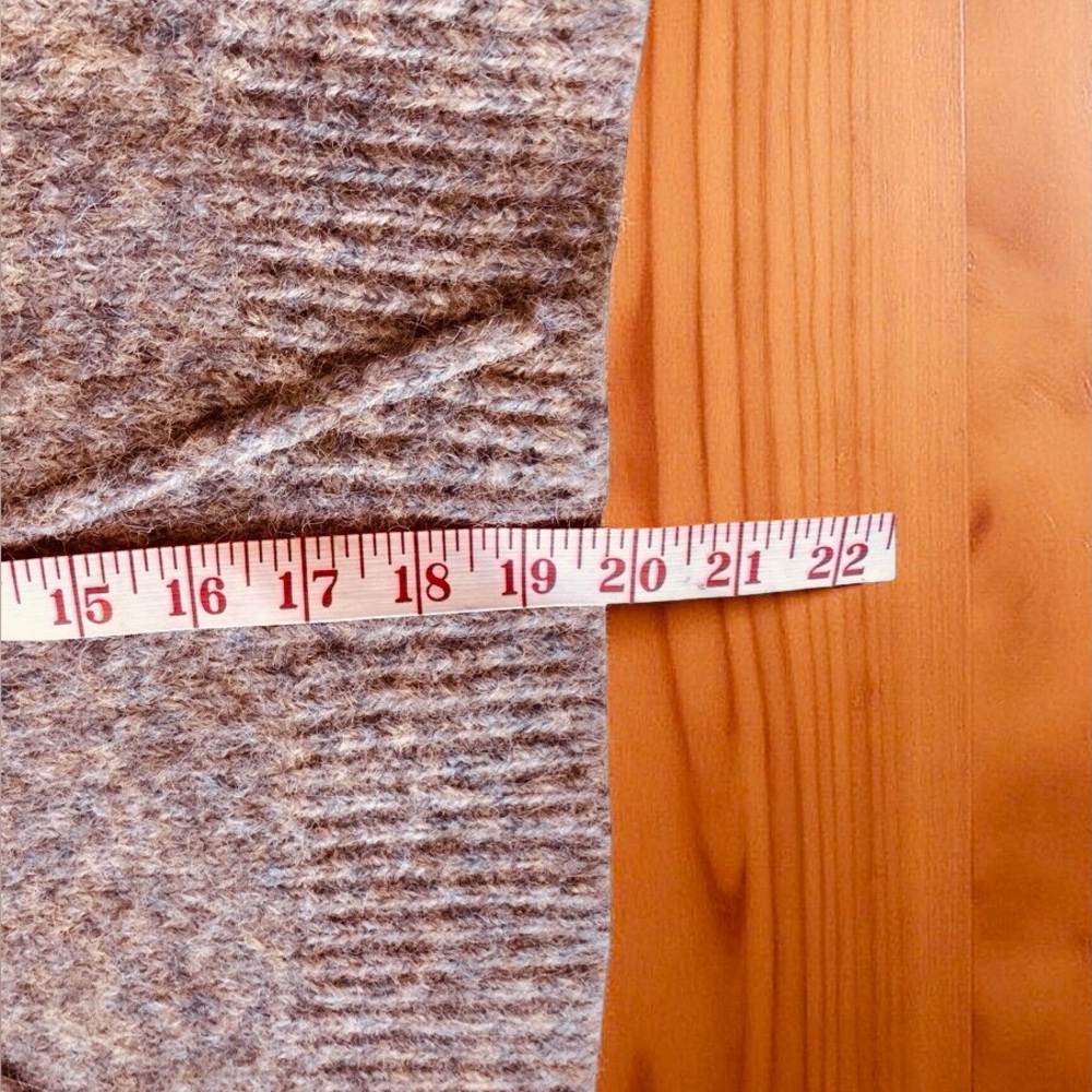 American Eagle Brown Knit Sweater – Size L, Bow Detail, Cozy Winter Style - Picture 7 of 9